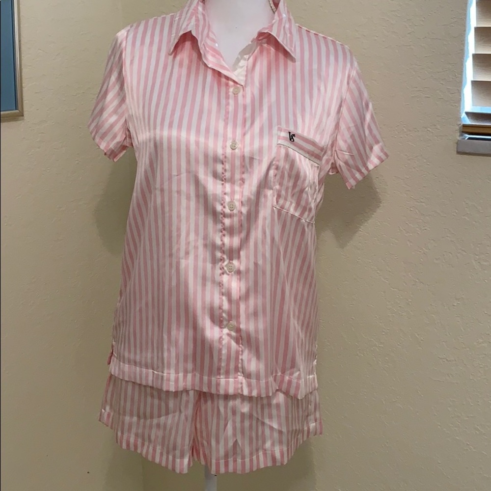 VS satin pajama shorts set. Never worn. some tags